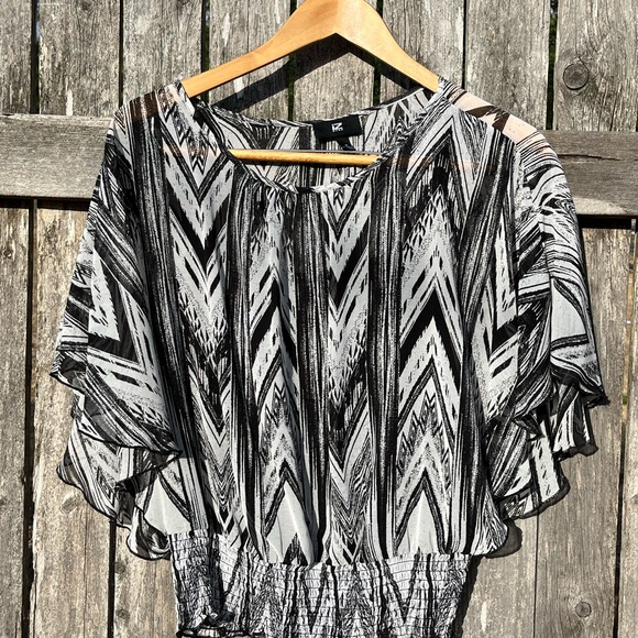IZ BYER Size M Black White Sheer top w/Cami Underneath Cinch Waist - Picture 1 of 15